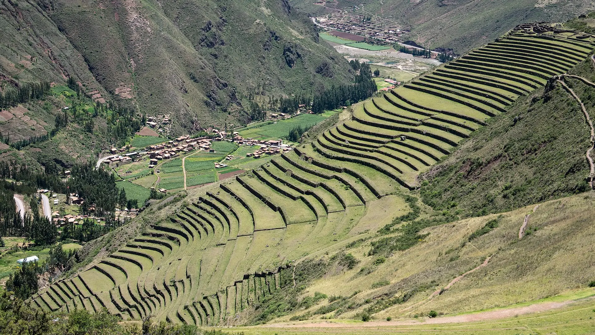 Los andenes incas de Pisac en el Valle Sagrado