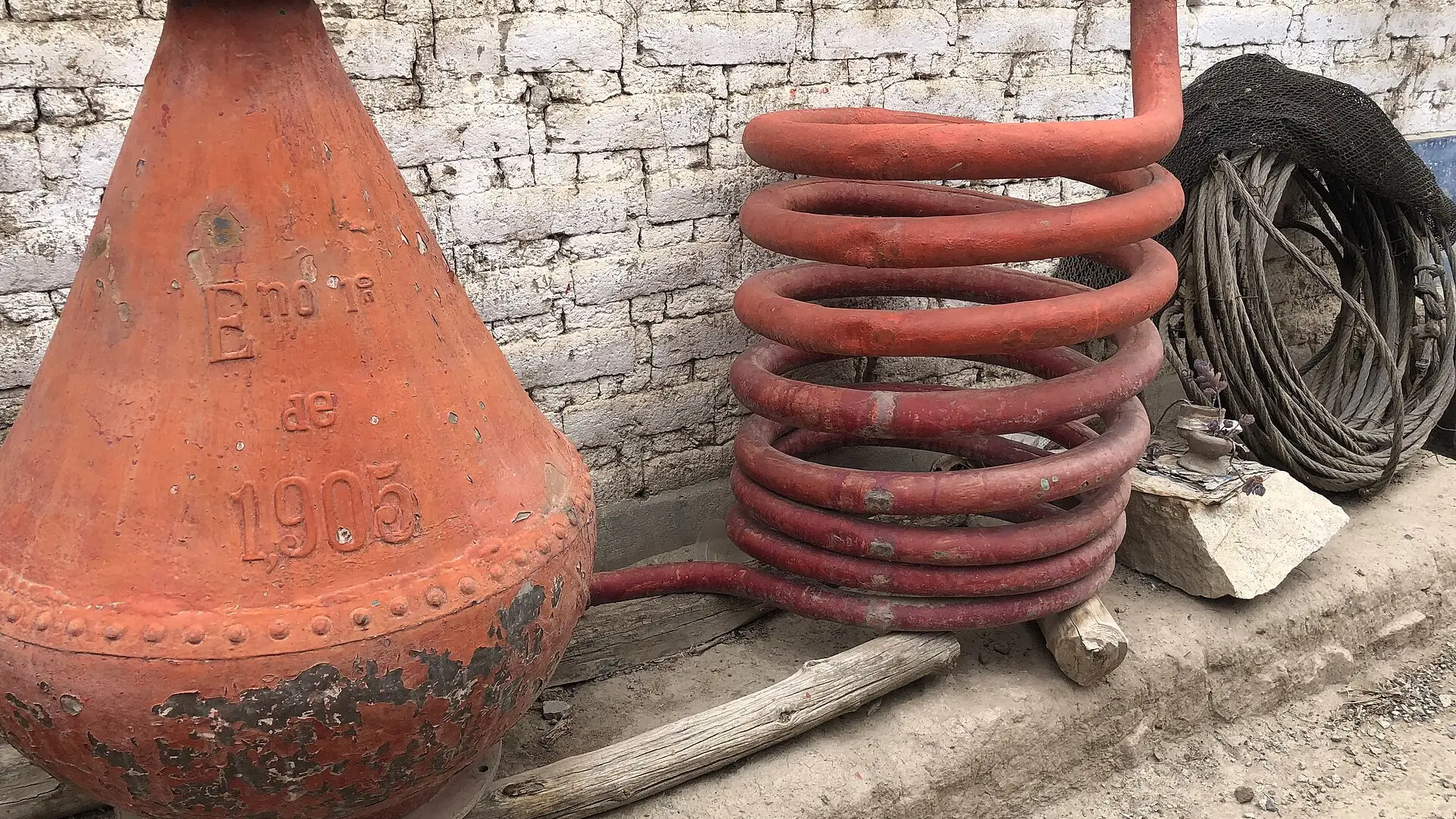 Un alambique de cobre para destilar pisco